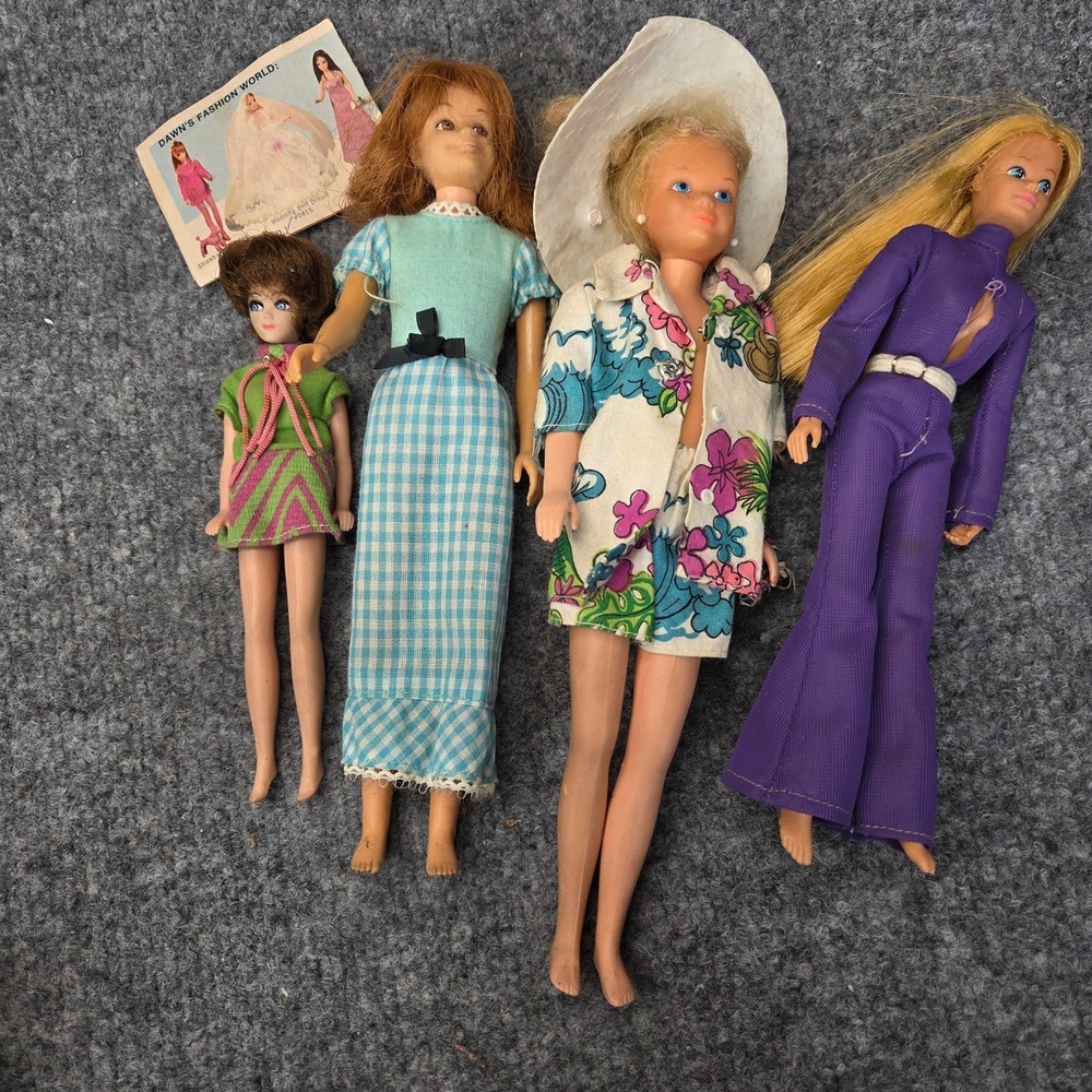 Lot of 4 dolls 1960s MCM Some Mattel‎ Skipper? Articulated Vintage Clothes